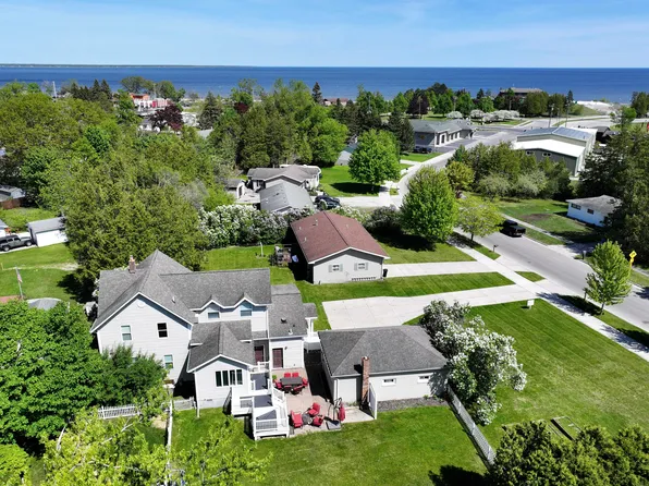 207 Mason St, Alpena, MI 49707