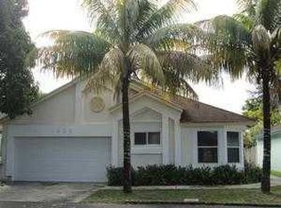 1303 E Glen Oak Rd, North Lauderdale, FL 33068
