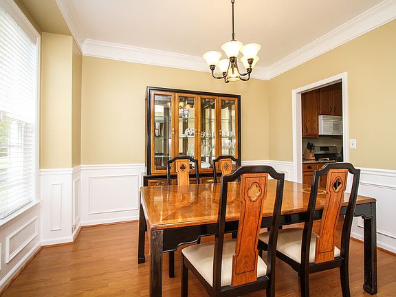 4th image of 3116 Haverstock Hill Dr
