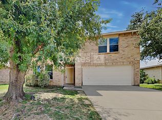 3875 Steeplechase Dr, Fort Worth, TX 76123