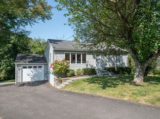 17 Highland Park Dr, Danbury, CT 06811