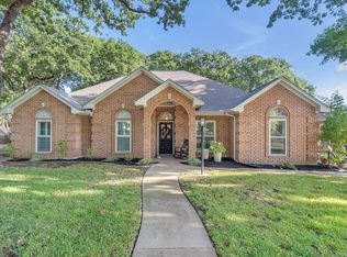 1809 Lakewood Dr, Weatherford, TX 76087