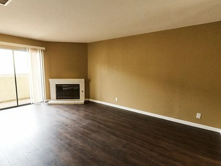 4517 College Way #J — Photo 18