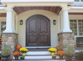 23 Smoke Ridge Dr, Sherman, CT 06784