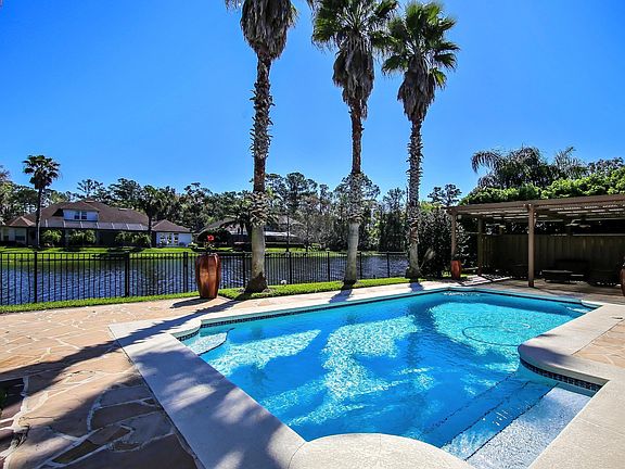 4th image of 283 Clearwater Dr