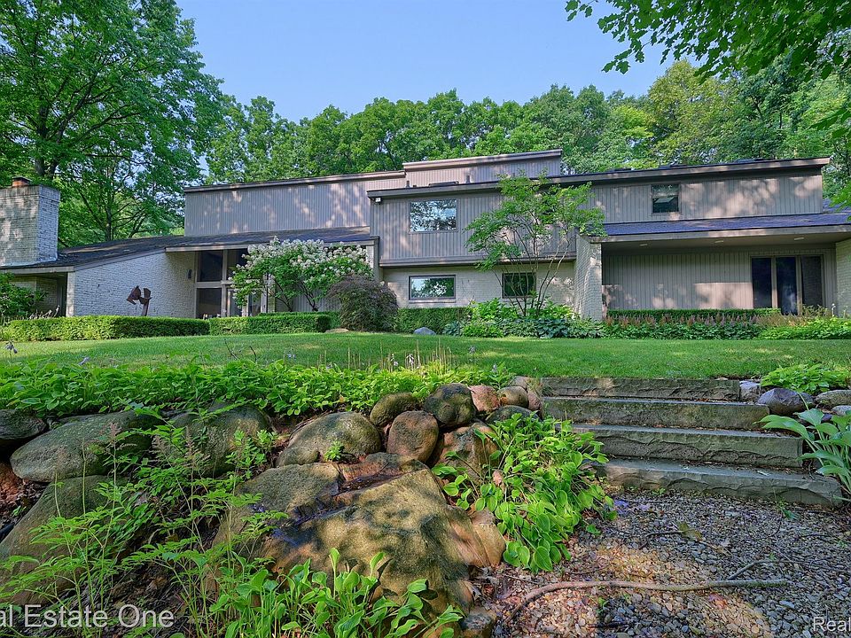 1st image of 28575 Danvers Ct