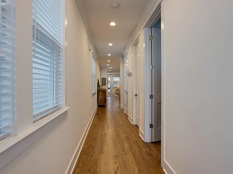 6108 California Ave — Photo 6