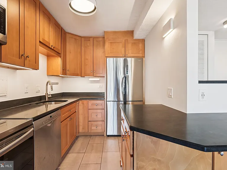 1301 Delaware Ave SW #N807 — Photo 30