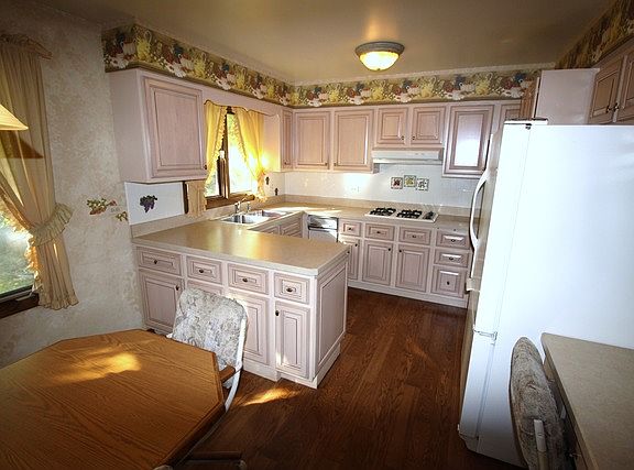 5th image of 10144 S 86th Ave