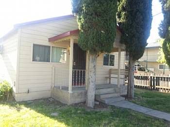 1st image of 523 Maple St