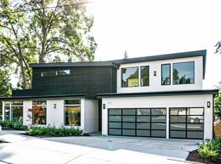 1911 1st St, Kirkland, WA 98033