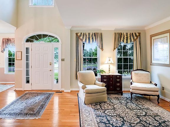 4th image of 710 Talamore Dr