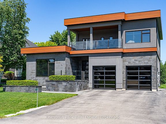 3rd image of 131 Grand Cypress Ln