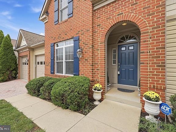 2nd image of 3017 Palatine Dr