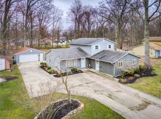 835 Alameda Ave, Sheffield Lake, OH 44054
