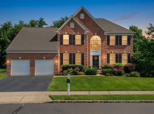 26 Rouser Way, Hillsborough, NJ 08844