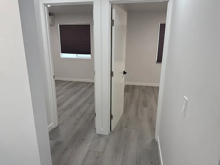 1179 W 37th St #C — Photo 7