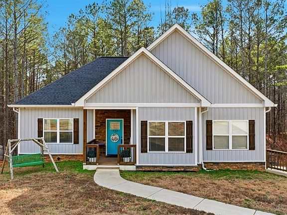 2nd image of 133 Pebblebrook Way