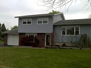 62 Forest Dr, Jackson, NJ 08527