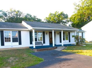 933 Lower Ferry Rd, Ewing, NJ 08628