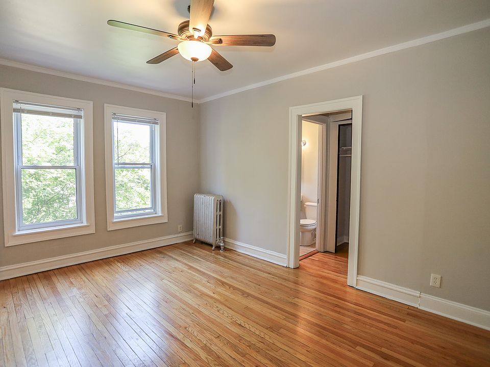 1st image of 5021 N Damen Ave #30