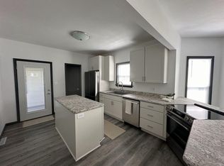 1742 17th St, Monroe, WI 53566