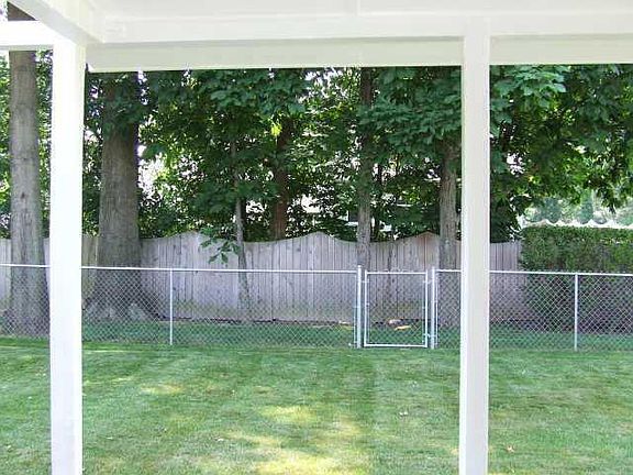 3rd image of 2187 Tuliptree Ave