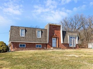 7002 Woodland Dr, Shawnee, KS 66218