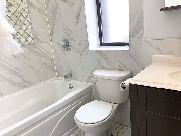 4th image of 238 Linden Blvd APT 4L