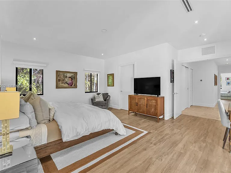 6466 SW 84th St — Photo 30