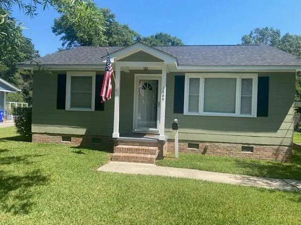 1360 Maxwell St, North Charleston, SC 29405