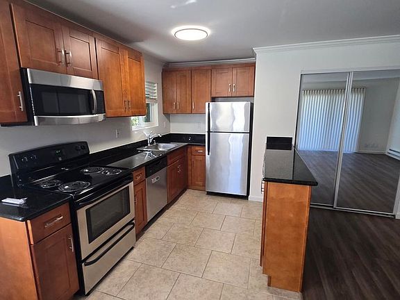 4th image of 600 Mariners Island Blvd APT 1
