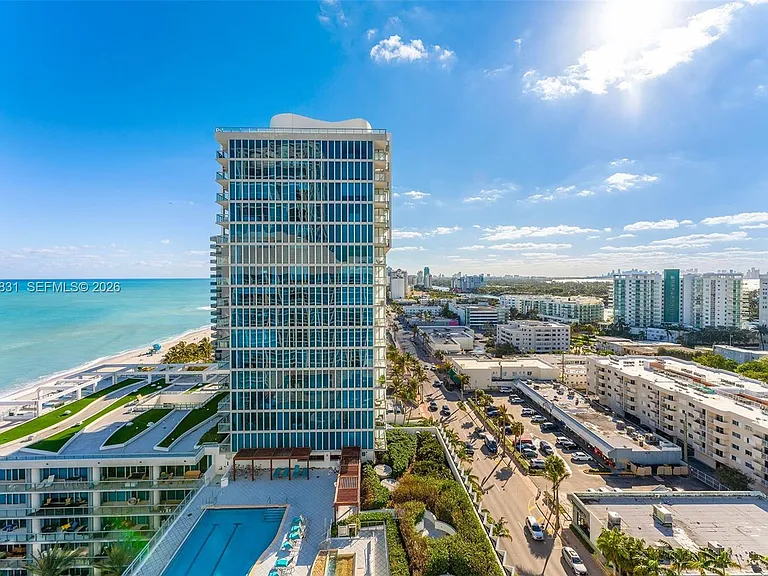 6801 Collins Ave — Photo 33