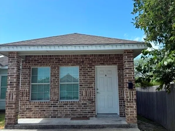 137 W D Ave #A, Kingsville, TX 78363