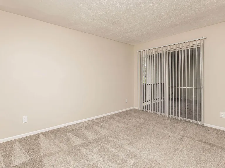Oasis Club Apartments — Photo 53