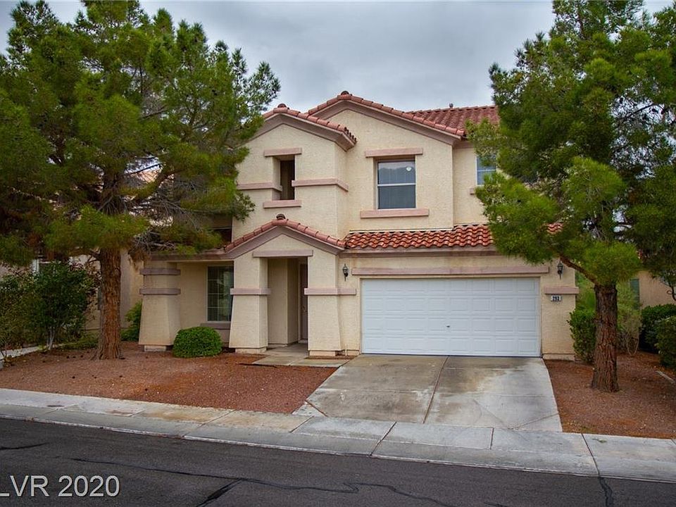 1st image of 293 Lakewood Garden Dr