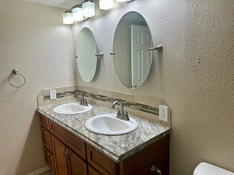 Bathroom vanity