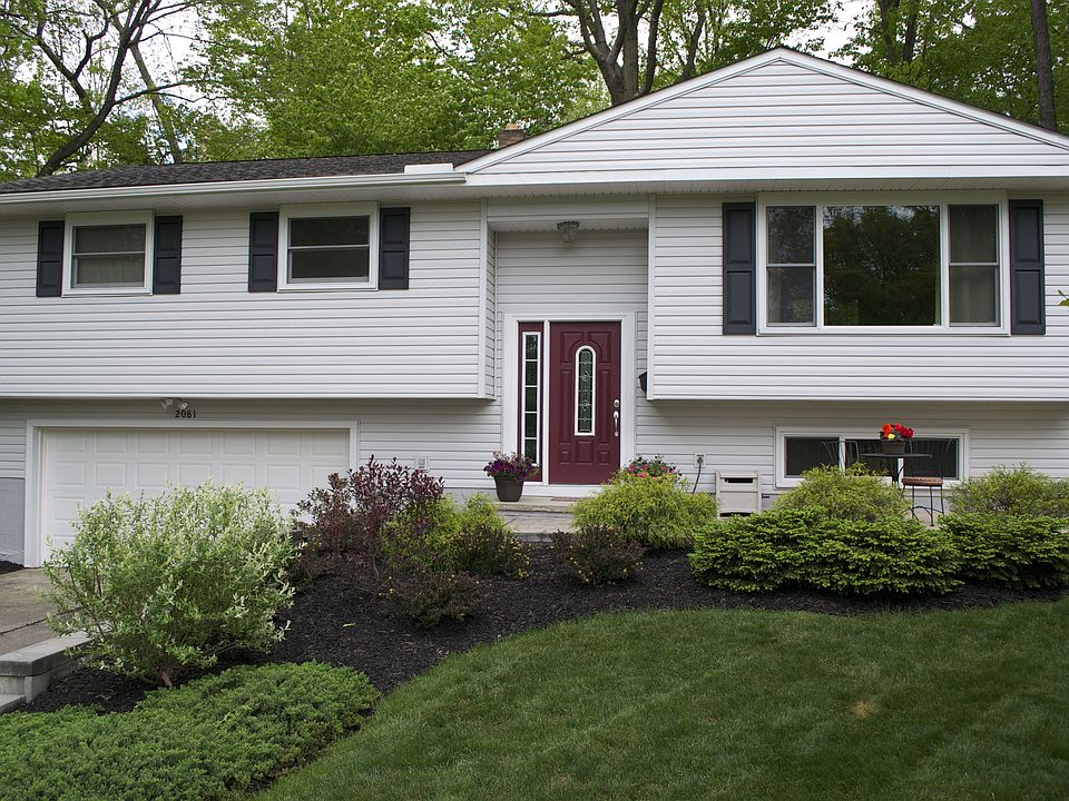 1st image of 2081 Hermitage Dr