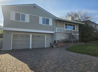 1145 Fernwood Dr, Millbrae, CA 94030