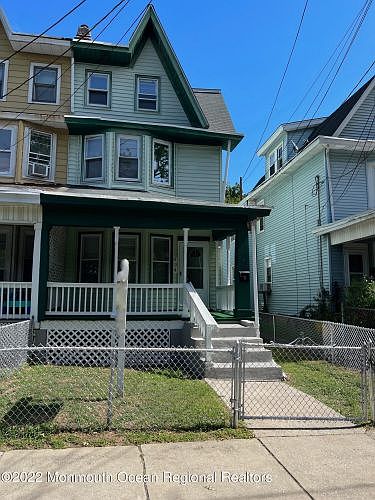2nd image of 494 Riverside Ave