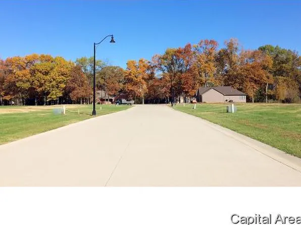 209 Washington Pl, Riverton, IL 62561