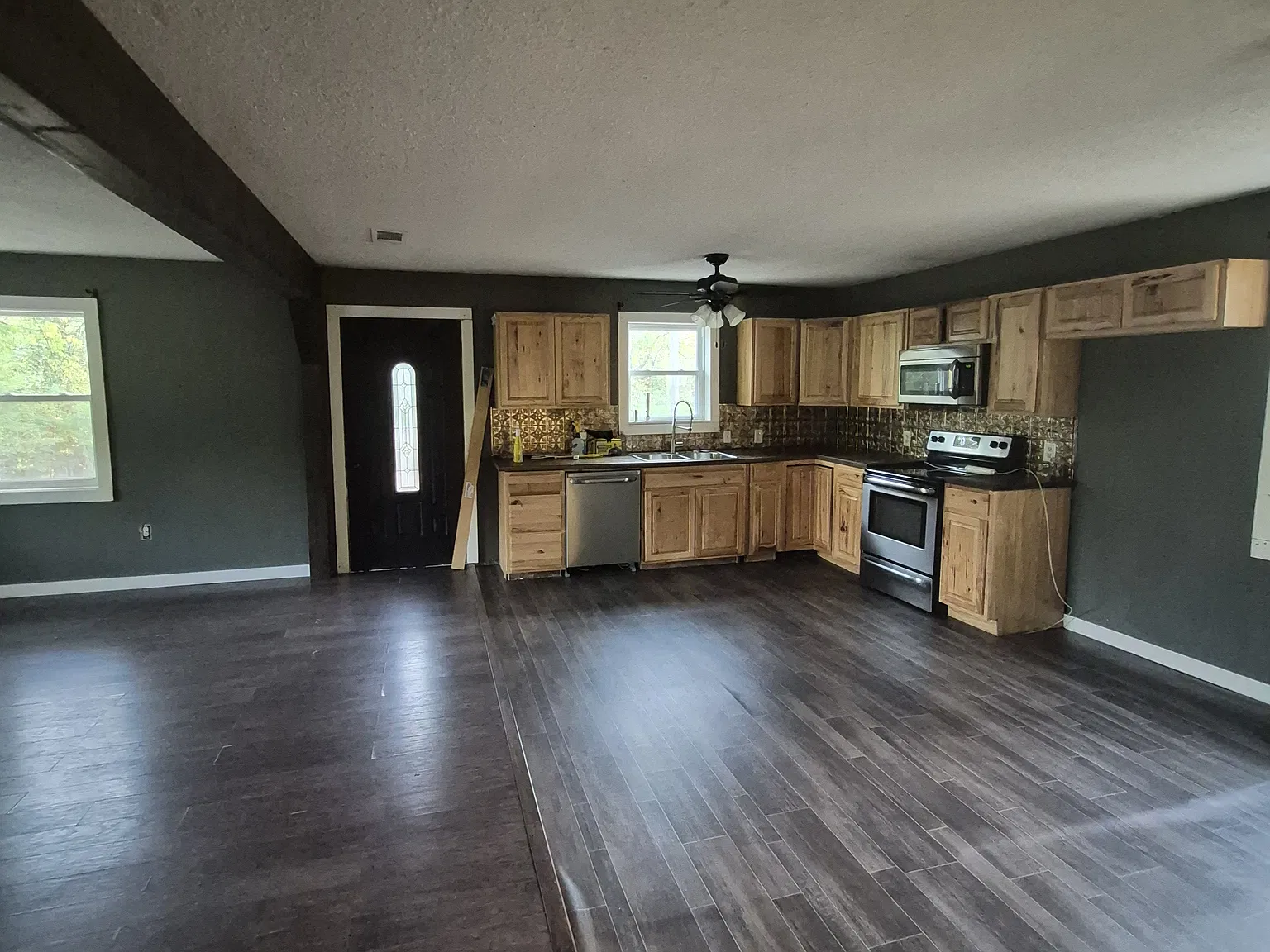 4 bed, 1624 sqft, $1,275 — Photo 4