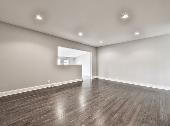 5th image of 316 N Macarthur Dr