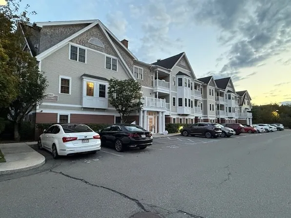 180 Chickering Rd Unit 204C, North Andover, MA 01845