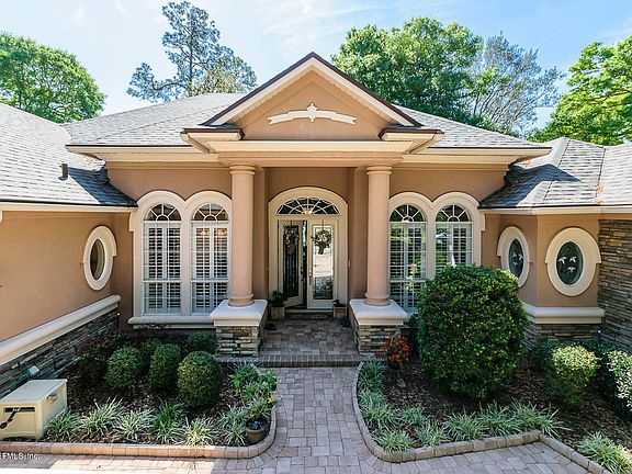 5th image of 13810 Windsor Crown Ct E