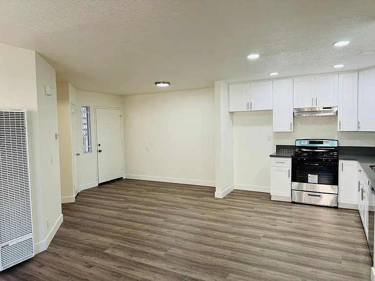 3210 W Orange Ave #42 — Photo 5