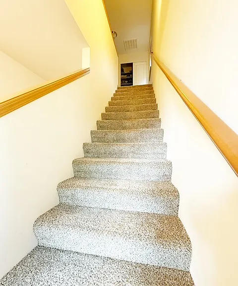 317 NE Miramar Cir #1 — Photo 18