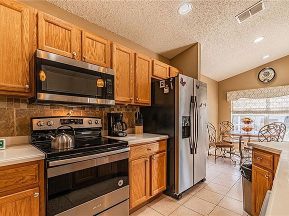 3rd image of 2541 Big Pine Dr