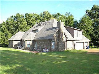 2nd image of 40 Water Oak Cir