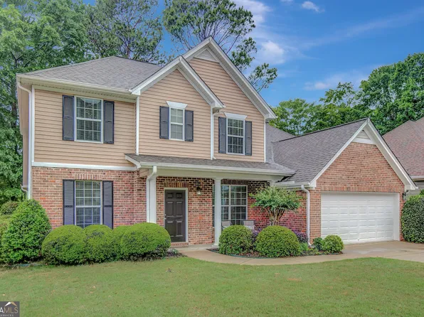 38 Greenview Dr, Newnan, GA 30265
